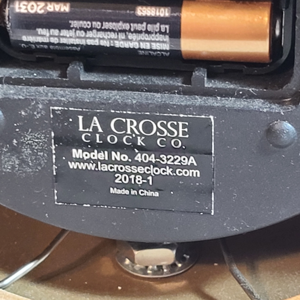 LaCrosse Table Clock - Picture 3 of 13